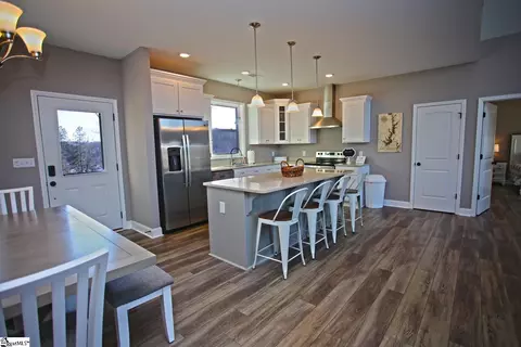 Kitchen - 908 Clear Point Trl, Seneca, SC 29672 photo 1 of 4