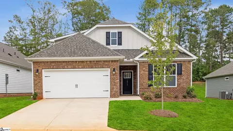 1815 Wabash Pl, Boiling Springs, SC 29316