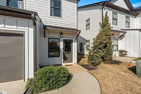 130 Park Ave, Greer, SC 29651