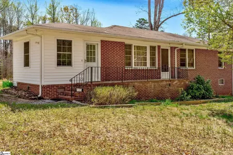 425 Glenwood St, Belton, SC 29627