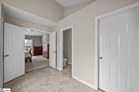 Entry Way - 108 Derry Ln, Greer, SC 29650 photo 4 of 4
