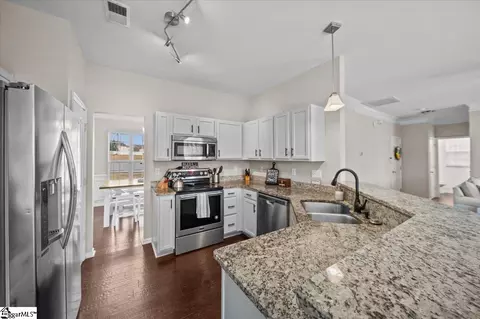 Kitchen - 108 Derry Ln, Greer, SC 29650 photo 2 of 3