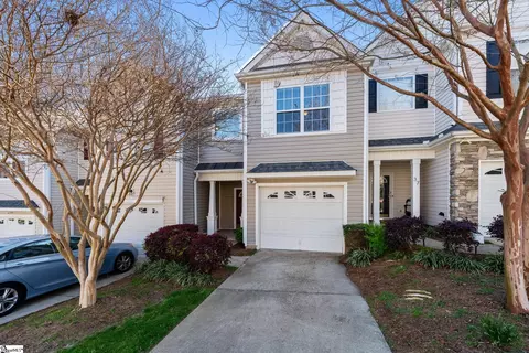 35 Rock Side Ct, Greenville, SC 29615