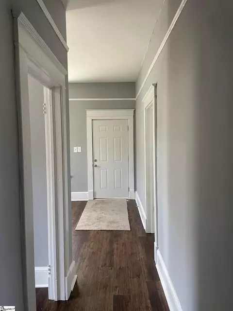 Entry Way - 100 Cedar St, Laurens, SC 29360 photo 1 of 3