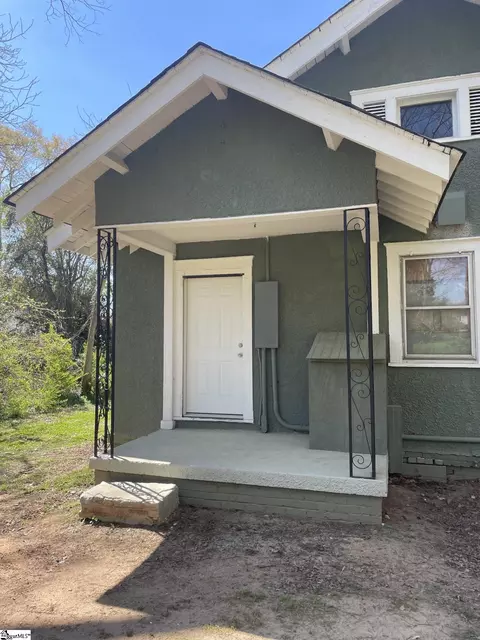 Exterior - 100 Cedar St, Laurens, SC 29360 photo 4 of 4
