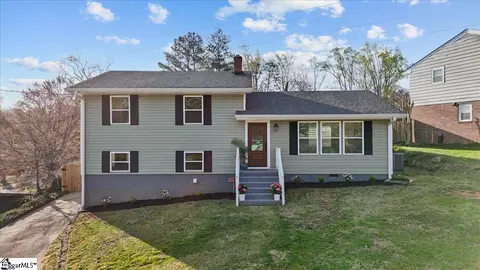 803 Pine Creek Dr, Greenville, SC 29605