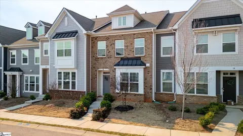 20 Leander Dr, Greer, SC 29651 photo 2