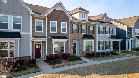 107 Sothel Ct, Greer, SC 29651