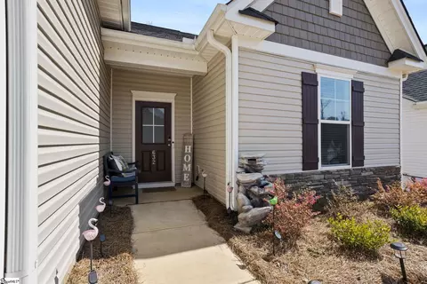 632 Clairbrook Ct, Greer, SC 29651 photo 2
