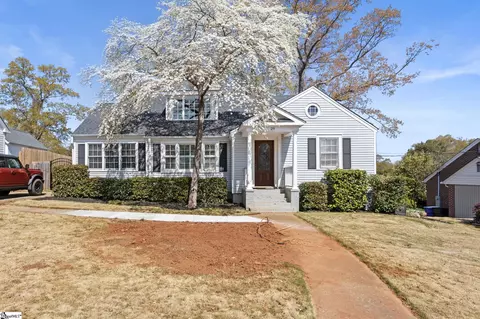 29 Club Dr, Greenville, SC 29605