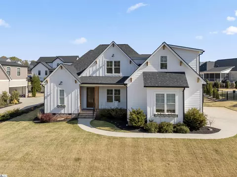 215 Braxton Meadow Dr, Simpsonville, SC 29681