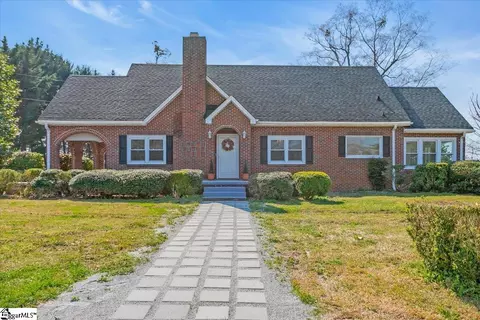 15551 Asheville Hwy, Campobello, SC 29322