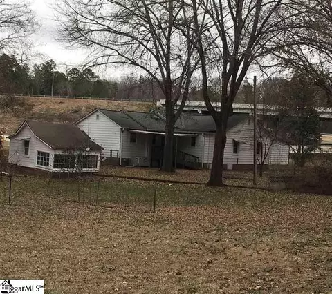 1273 Powerhouse Rd, Ware Shoals, SC 29692