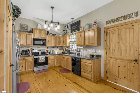 Kitchen - 140 Oshields Rd, Easley, SC 29640 photo 1 of 3