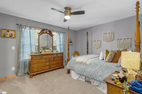 Bedroom - 140 Oshields Rd, Easley, SC 29640 photo 4 of 5