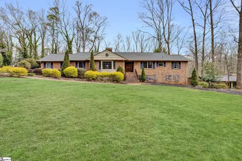 1223 Parkins Mill Dr, Greenville, SC 29607