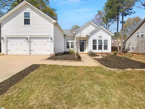 406 Rolling Pines Ln, Duncan, SC 29334
