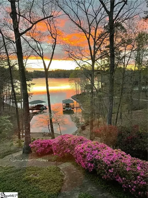 View/Area - 414 E Waterside Dr, Seneca, SC 29672 photo 1 of 4