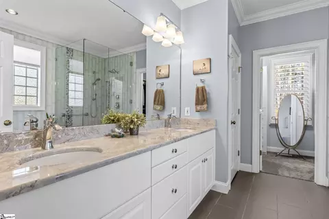 Bath - 414 E Waterside Dr, Seneca, SC 29672 photo 1 of 4