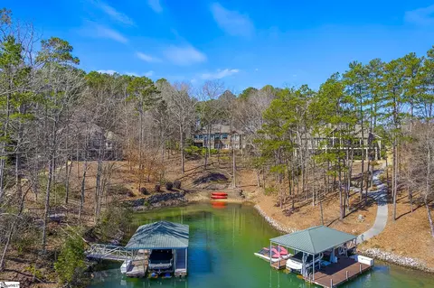 View/Area - 414 E Waterside Dr, Seneca, SC 29672 photo 2 of 4