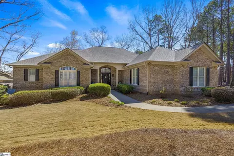 414 E Waterside Dr, Seneca, SC 29672