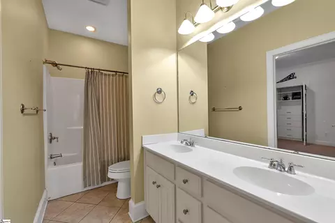 Bath - 107 Clearstone Dr, Easley, SC 29642 photo 3 of 4