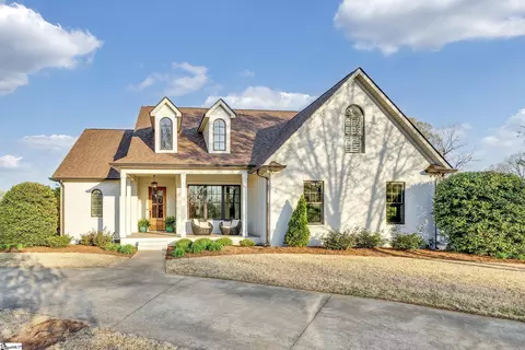 107 Clearstone Dr, Easley, SC 29642