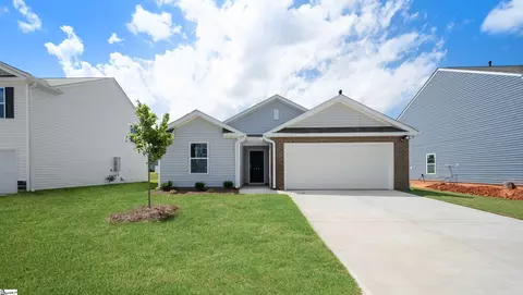 112 Larson Ln, Greenwood, SC 29646