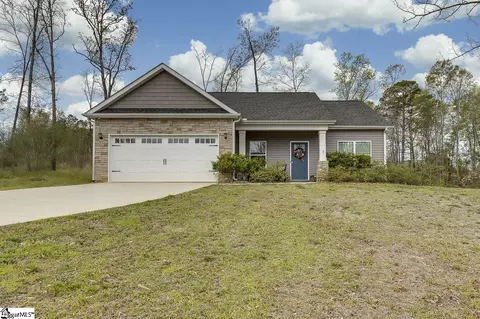323 Ross St, Piedmont, SC 29673