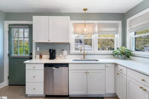 Kitchen - 111 Davis St, Williamston, SC 29697 photo 1 of 2