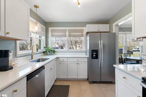 Kitchen - 111 Davis St, Williamston, SC 29697 photo 2 of 2