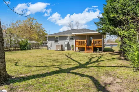 Exterior - 111 Davis St, Williamston, SC 29697 photo 6 of 7