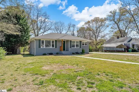 Exterior - 111 Davis St, Williamston, SC 29697 photo 2 of 7