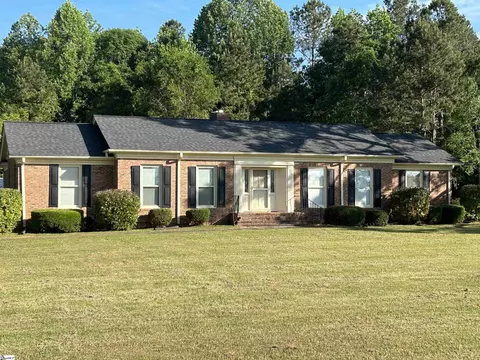 3414 W 72 Hwy, Clinton, SC 29325