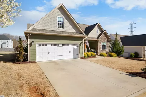 Exterior - 427 S Pendernale Dr, Moore, SC 29369 photo 10 of 12