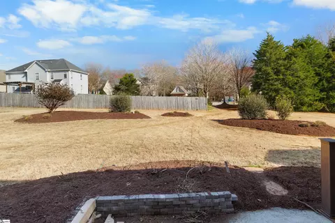 Exterior - 427 S Pendernale Dr, Moore, SC 29369 photo 7 of 12