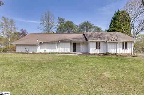 104 Windamere Rd, Easley, SC 29640