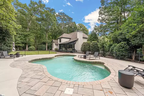 3 Bailey Knoll Ct, Simpsonville, SC 29681