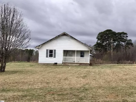 481 Island Creek Rd, Cowpens, SC 29330