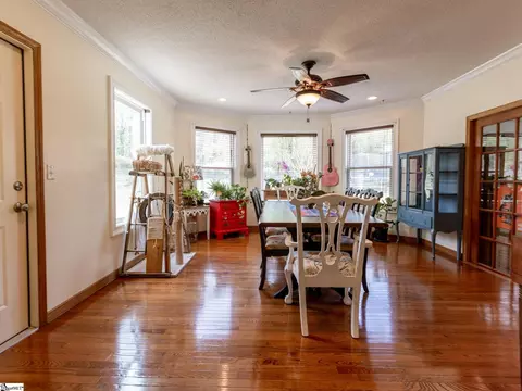 Dining - 207 Hedgewood Ter, Greer, SC 29650 photo 3 of 4