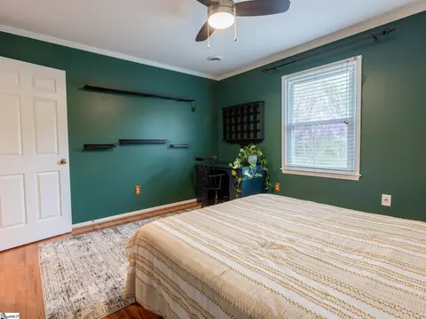Bedroom - 207 Hedgewood Ter, Greer, SC 29650 photo 11 of 17