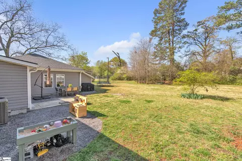 Exterior - 21 Bruce St, Williamston, SC 29697 photo 5 of 6