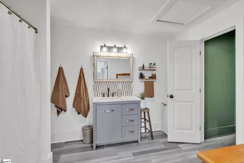 Bath - 21 Bruce St, Williamston, SC 29697 photo 1 of 3
