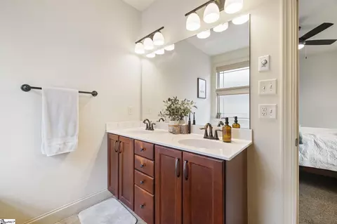 Bath - 703 Cannongate Dr, Greer, SC 29650 photo 3 of 4