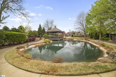 Exterior - 703 Cannongate Dr, Greer, SC 29650 photo 6 of 10