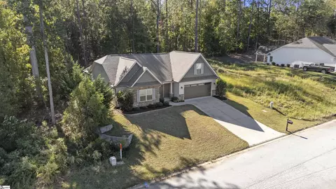 175 Meeting St, Greenwood, SC 29649