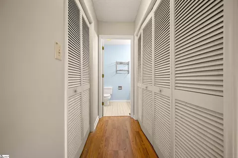 Entry Way - 77 Chestnut St #OAK HALL 301, Tryon, NC 28782 photo 3 of 4