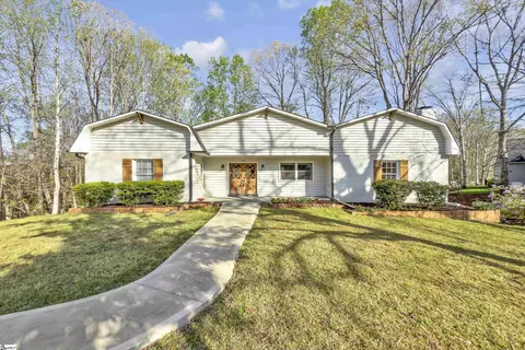 118 Colony Rd, Travelers Rest, SC 29690