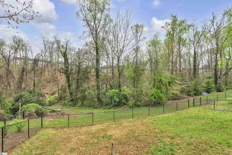 Exterior - 160 Fox Run Cir, Greer, SC 29651 photo 3 of 4