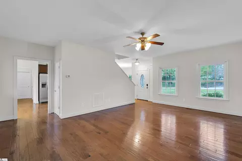 Living - 160 Fox Run Cir, Greer, SC 29651 photo 1 of 2